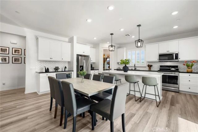 31814 English Court, Menifee, CA 92584