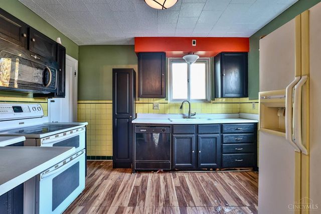 6411 Stover Avenue, Cincinnati, OH 45237