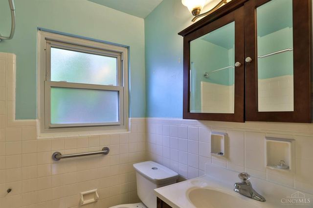 6411 Stover Avenue, Cincinnati, OH 45237