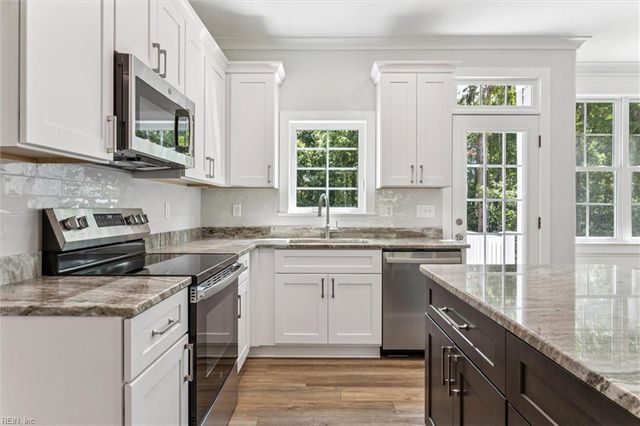 208 Skimino RD, Williamsburg, VA 23188