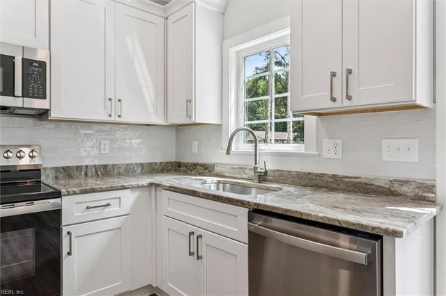208 Skimino RD, Williamsburg, VA 23188
