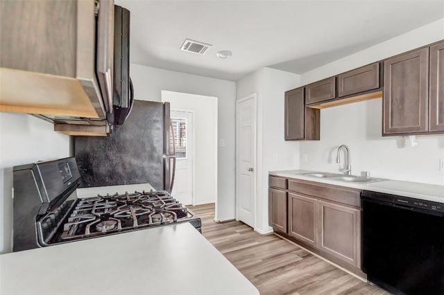 5858 Rosehill Forest Lane, Porter, TX 77365