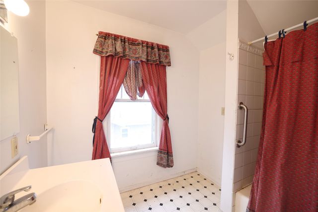 243 S Boone Street, Boone, IA 50036
