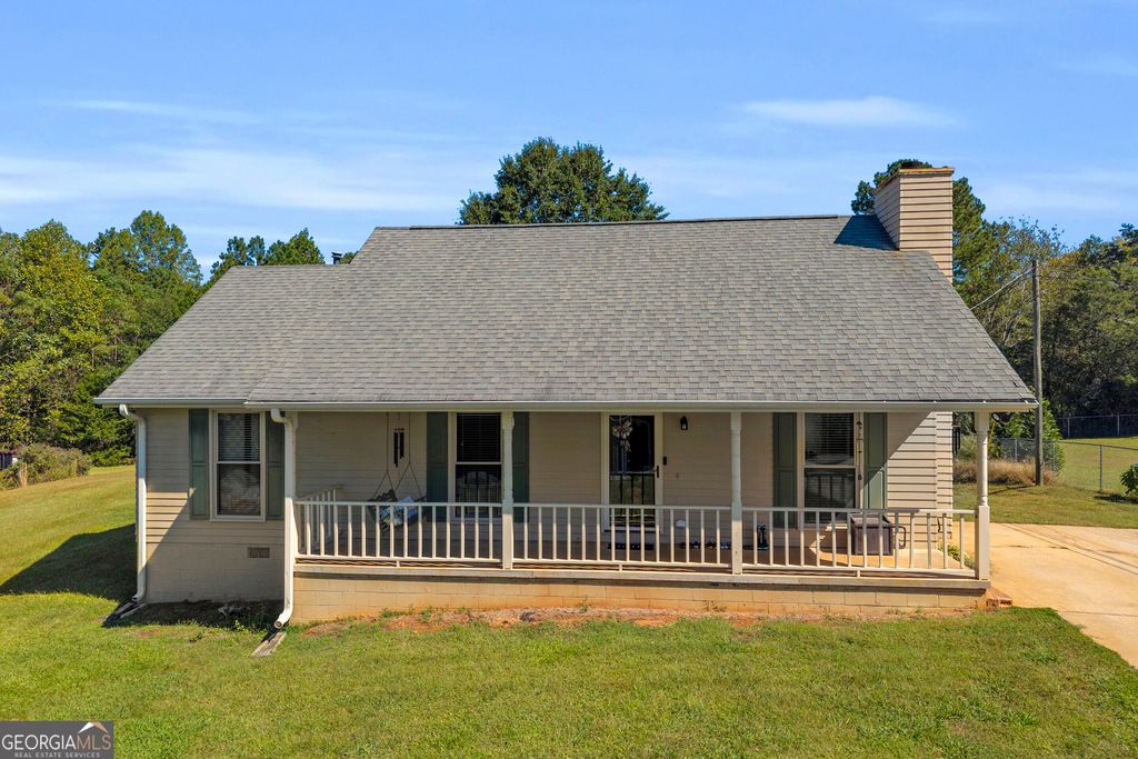 64 White Valley Drive, Toccoa, GA 30577 — exterior