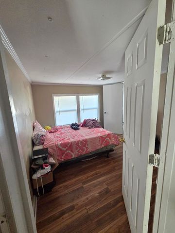 245 Acme Street, Eutawville, SC 29048