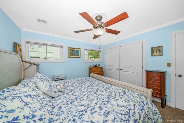 87 Tardy Lane N, Wantagh, NY 11793