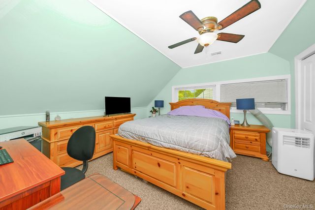 87 Tardy Lane N, Wantagh, NY 11793