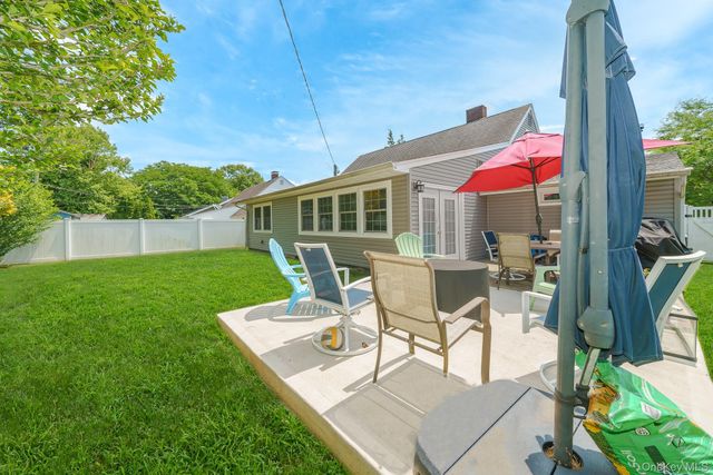 87 Tardy Lane N, Wantagh, NY 11793
