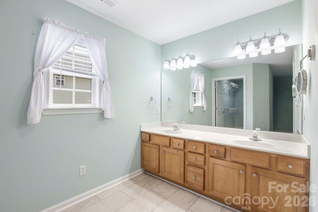 50 Ridgeland Lane, Asheville, NC 28805