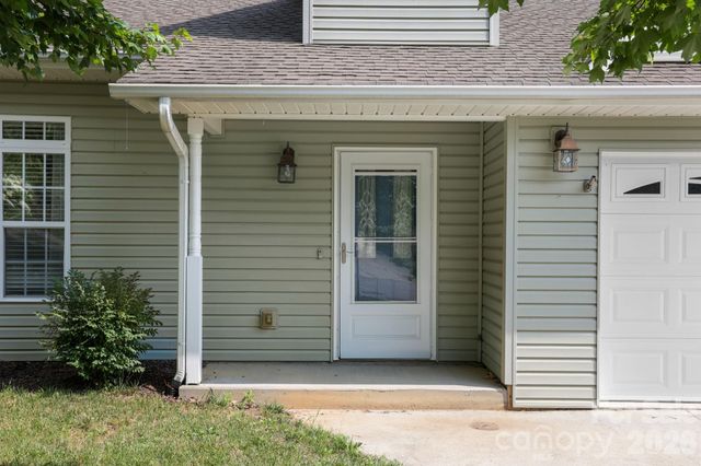 50 Ridgeland Lane, Asheville, NC 28805