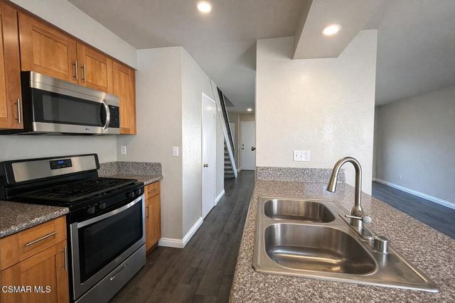 28825 Conejo View Drive, Agoura Hills, CA 91301