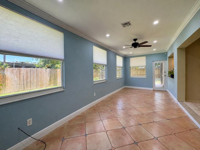 1785 NW 39TH Place, Oakland Park, FL 33309