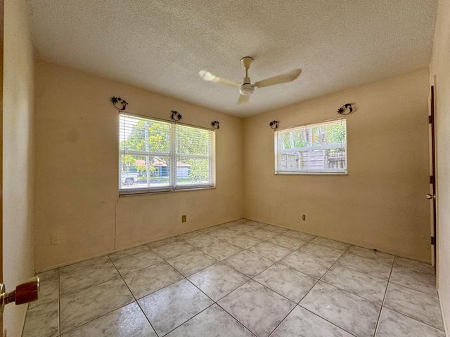 1785 NW 39TH Place, Oakland Park, FL 33309