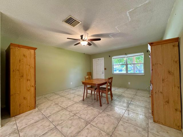 1785 NW 39TH Place, Oakland Park, FL 33309