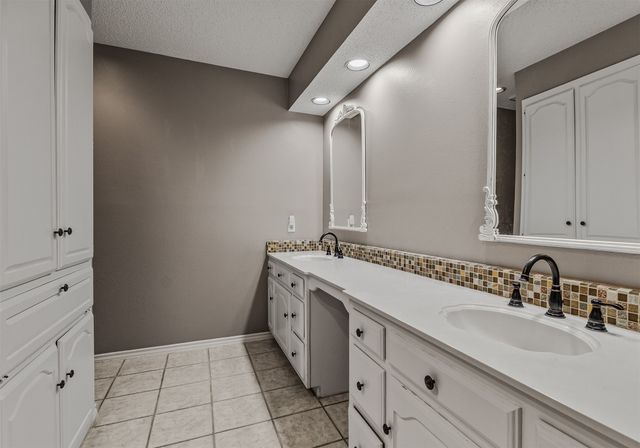 2513 Ridge Oak Court, Garland, TX 75044