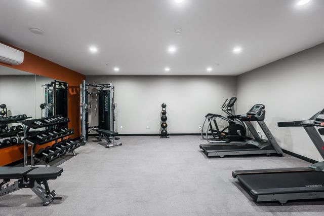 12 Congress Street 208, Beverly, MA 01915