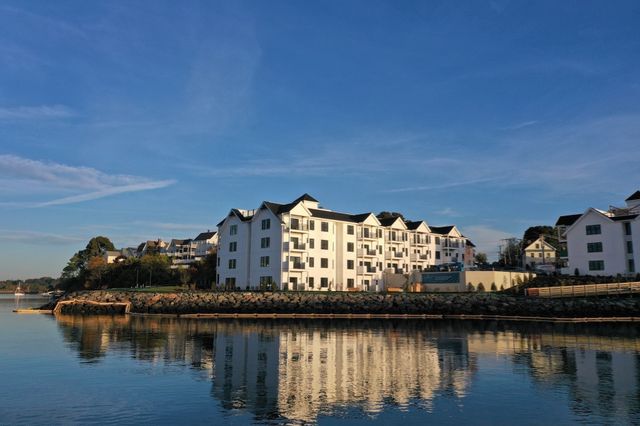 12 Congress Street 208, Beverly, MA 01915