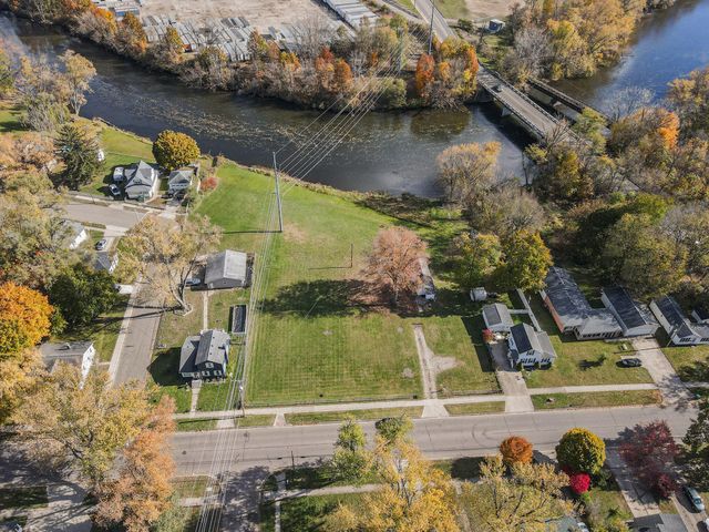 810 S Constantine Street, Three Rivers City, MI 49093