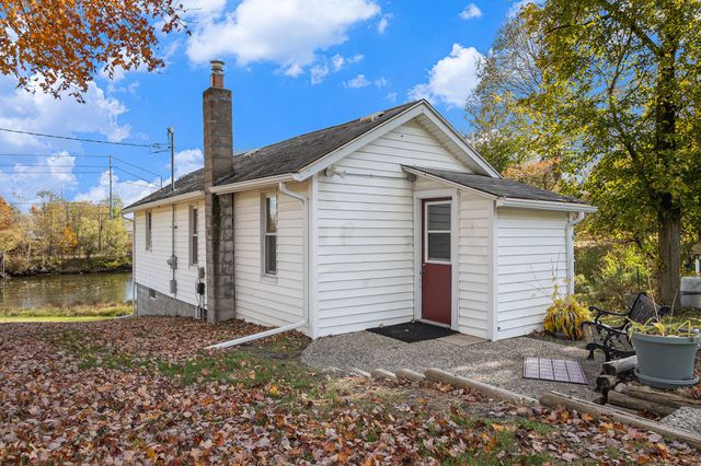 810 S Constantine Street, Three Rivers City, MI 49093