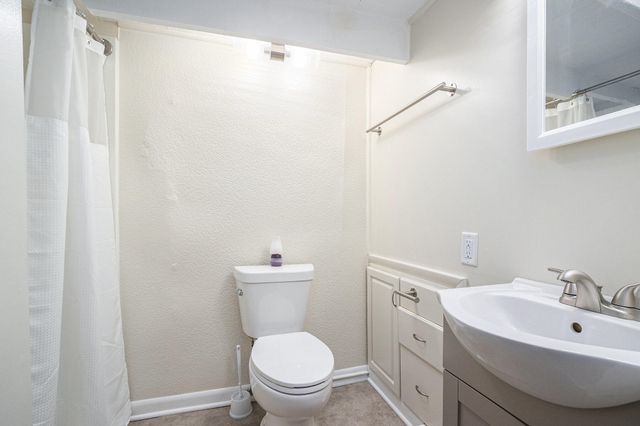 810 S Constantine Street, Three Rivers City, MI 49093