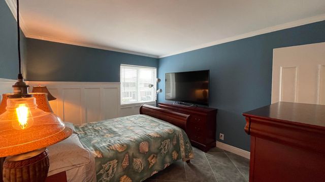 510 Flanders K, Delray Beach, FL 33484