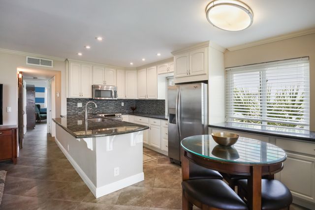 510 Flanders K, Delray Beach, FL 33484