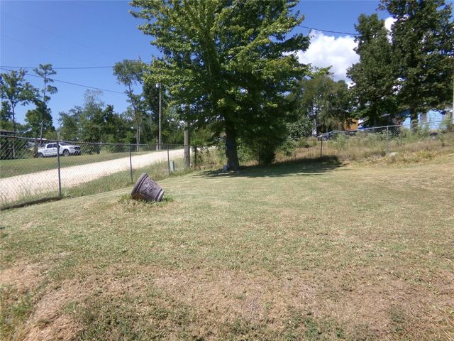 297 Mulberry Cove, Onalaska, TX 77360