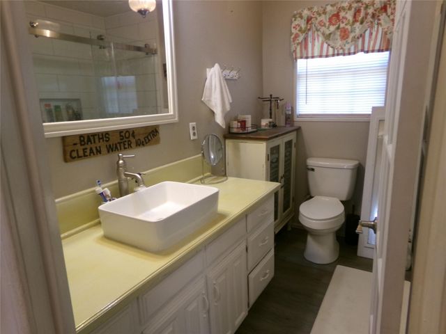 297 Mulberry Cove, Onalaska, TX 77360