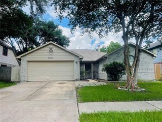 6406 Bayou Crest Drive, Houston, TX 77088