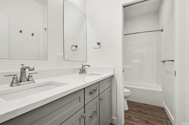 3391 Blarney Drive, South Bend, IN 46628