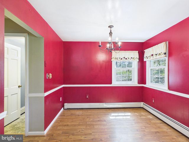372 BURNT HOUSE RD, Carlisle, PA 17015