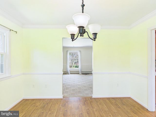 372 BURNT HOUSE RD, Carlisle, PA 17015