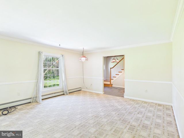 372 BURNT HOUSE RD, Carlisle, PA 17015