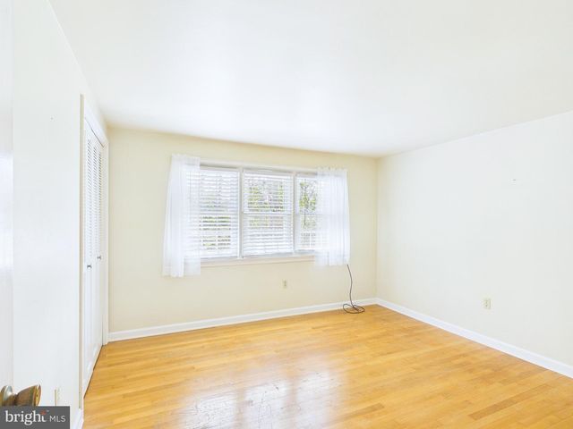372 BURNT HOUSE RD, Carlisle, PA 17015