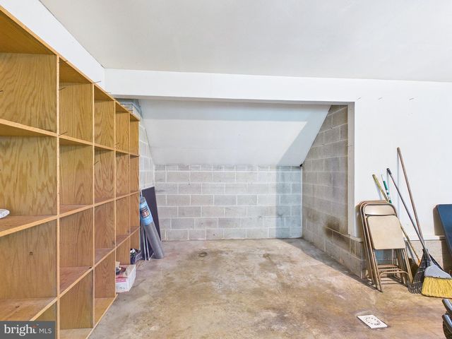 372 BURNT HOUSE RD, Carlisle, PA 17015