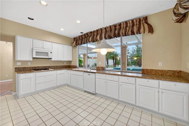 32105 Via Cordoba, Temecula, CA 92592
