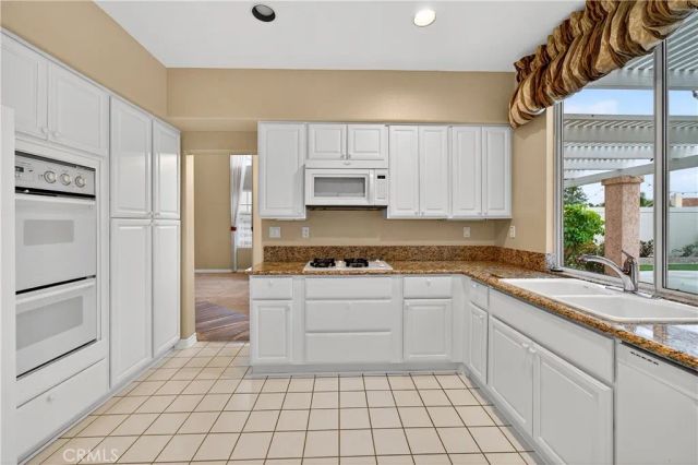 32105 Via Cordoba, Temecula, CA 92592