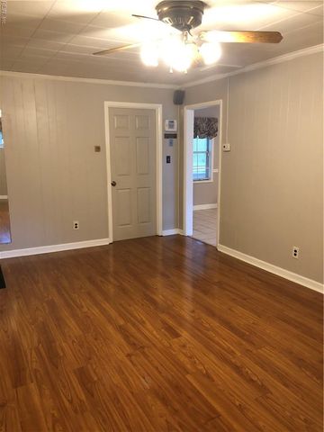 1820 Hartford DR, Norfolk, VA 23518