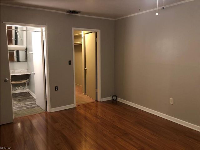 1820 Hartford DR, Norfolk, VA 23518