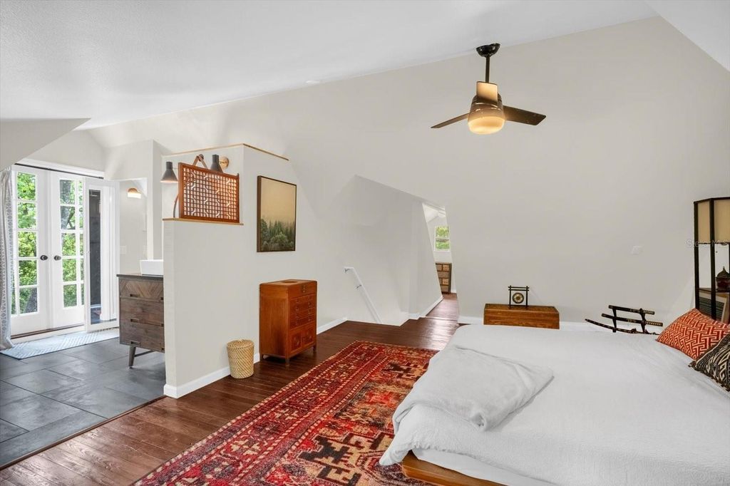 Image 16 of property listing at 331 OLD EUSTIS ROAD, Mount Dora, FL 32757