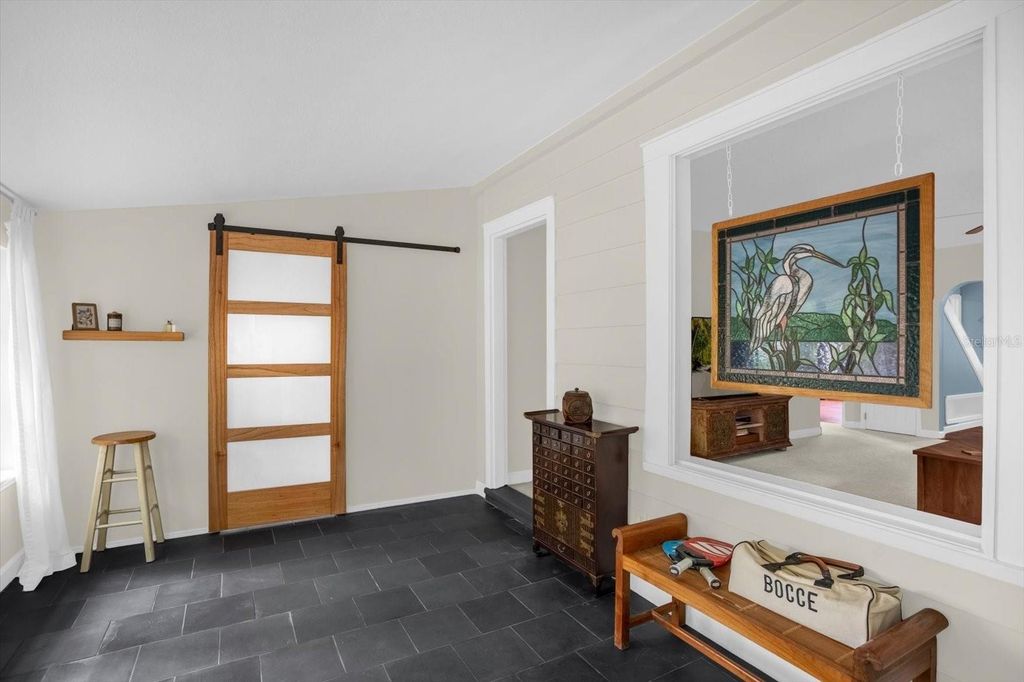 Image 7 of property listing at 331 OLD EUSTIS ROAD, Mount Dora, FL 32757