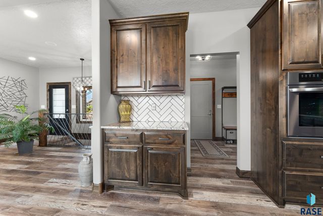 8401 E Roughlock St Street, Sioux Falls, SD 57110