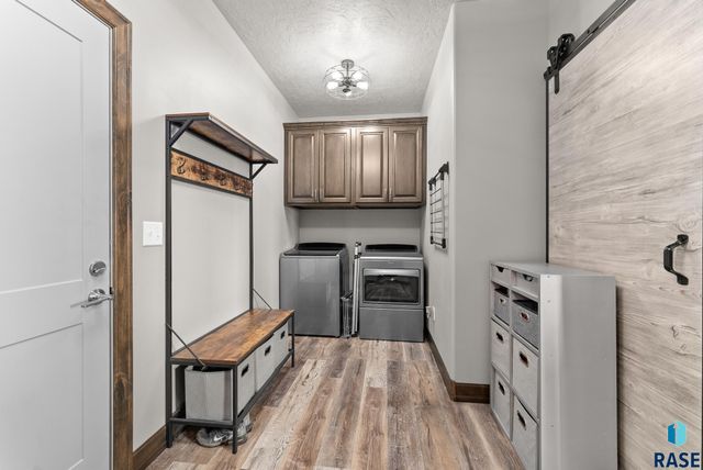 8401 E Roughlock St Street, Sioux Falls, SD 57110