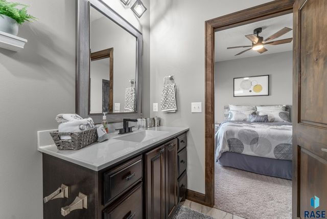 8401 E Roughlock St Street, Sioux Falls, SD 57110