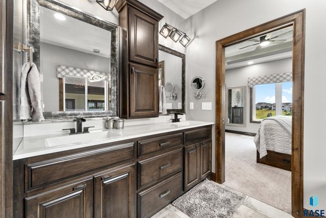 8401 E Roughlock St Street, Sioux Falls, SD 57110