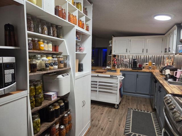 689 Schmitt Road, Rossville, GA 30741