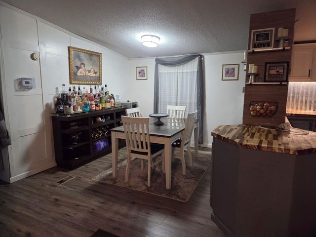 689 Schmitt Road, Rossville, GA 30741