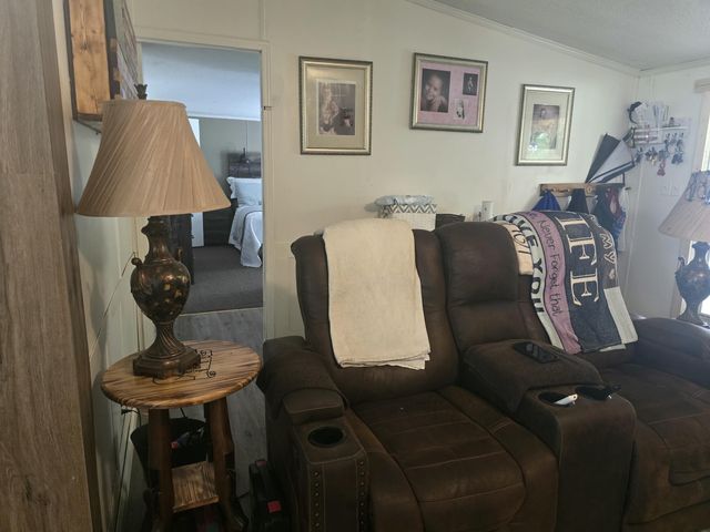 689 Schmitt Road, Rossville, GA 30741