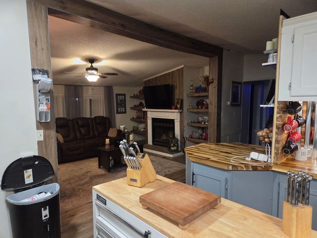 689 Schmitt Road, Rossville, GA 30741