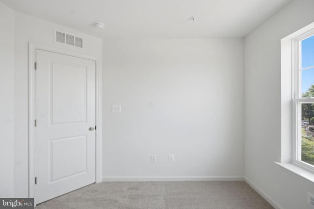 8 MAGNOLIA CT, Gettysburg, PA 17325